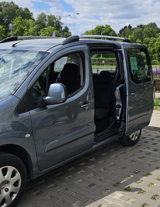 Peugeot Partner cena 22500 przebieg: 225000, rok produkcji 2011 z Warszawa małe 29